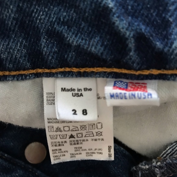 American Apparel Medium Wash Cut-Off Hem Shorts - Picture 3 of 5